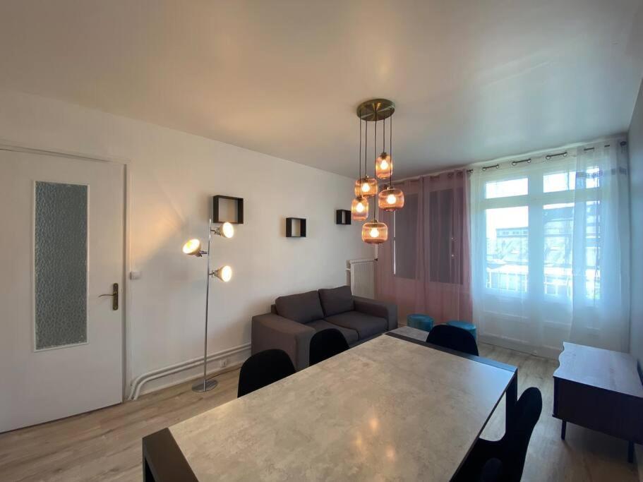 Bel Appartement Centre Ville De Vierzon Luaran gambar
