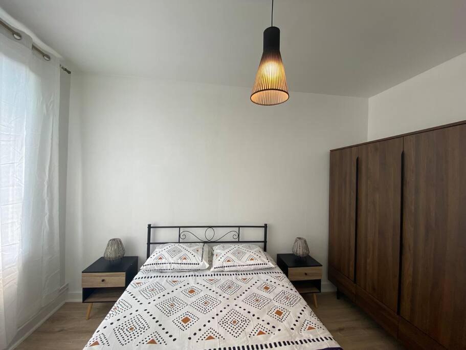 Bel Appartement Centre Ville De Vierzon Luaran gambar