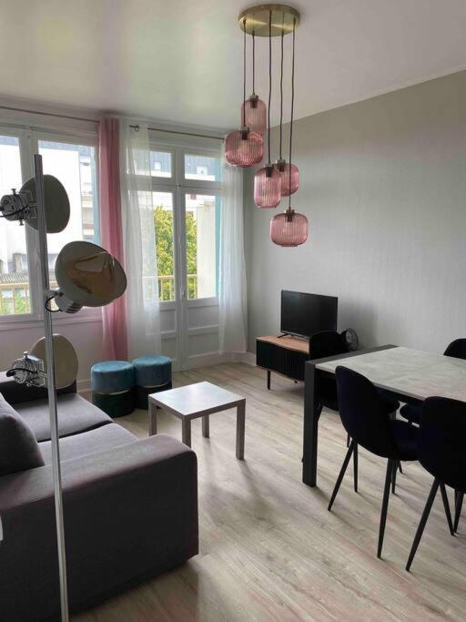 Bel Appartement Centre Ville De Vierzon Luaran gambar
