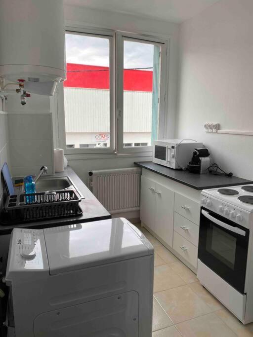 Bel Appartement Centre Ville De Vierzon Luaran gambar